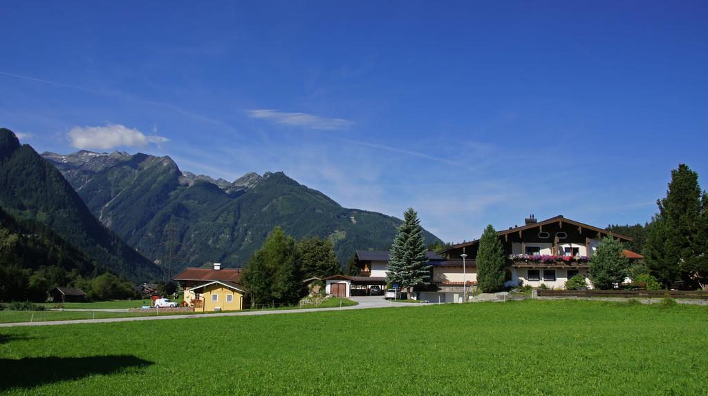 Gaestehaus Stotter Neukirchen am Grossvenediger Exterior foto